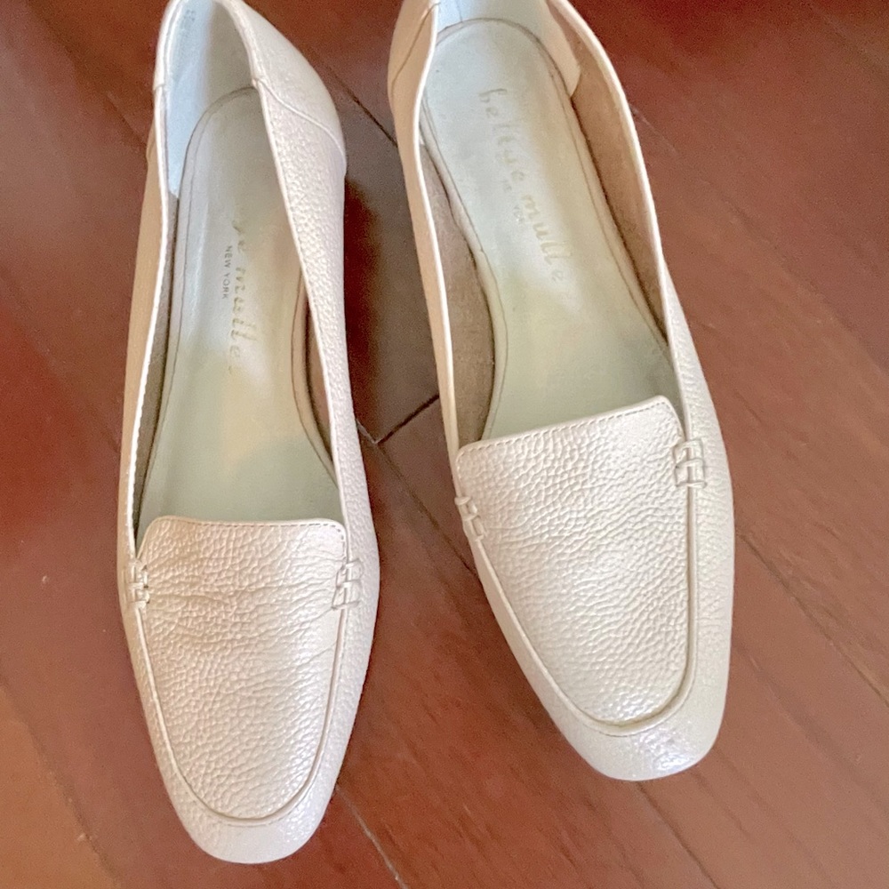 Like new Bettye Muller “Barbie” pink pebble leather flats